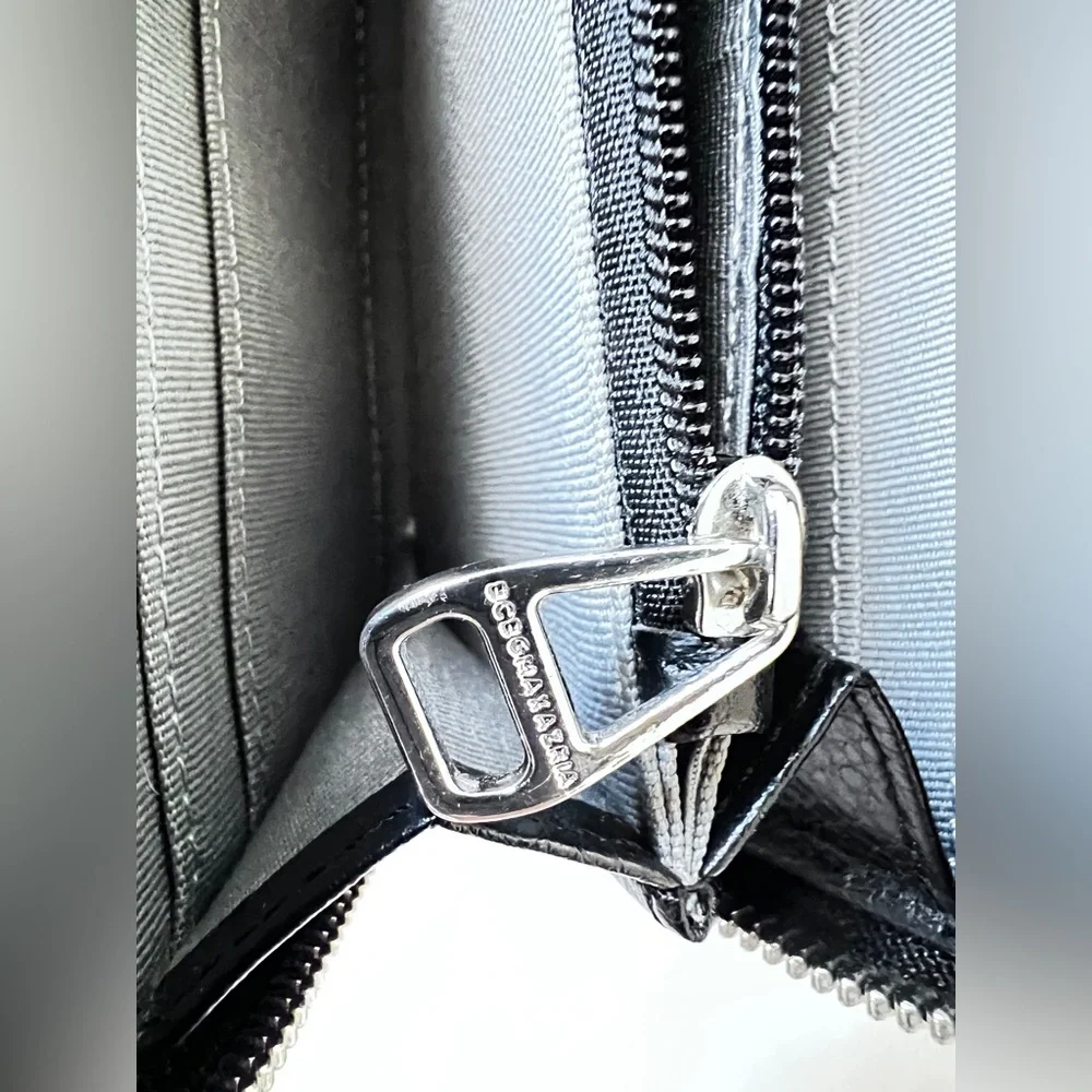 BCBGMaxAzria bcbg max